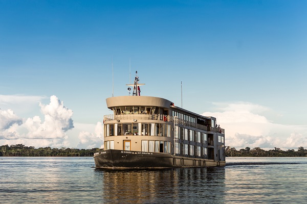 Delfin-III-Luxury-Amazon-Cruise
